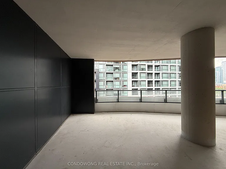 180 Front St E #807 — Photo 15