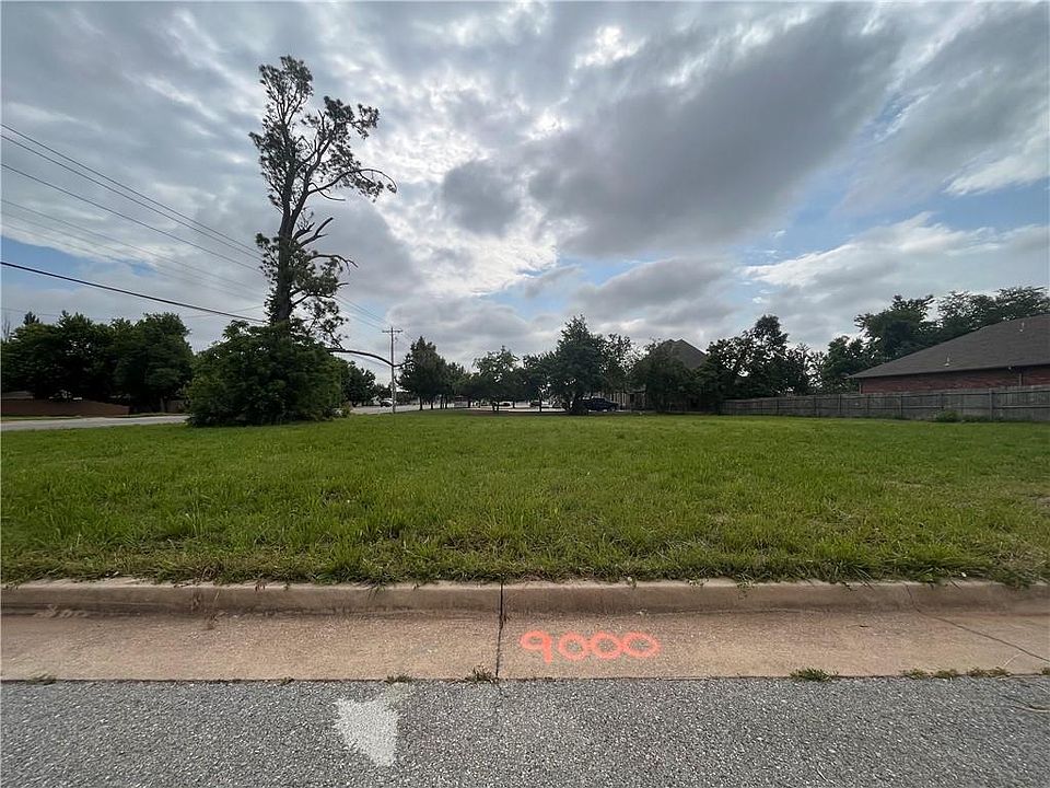 1st image of 9000 Pecos Dr #1