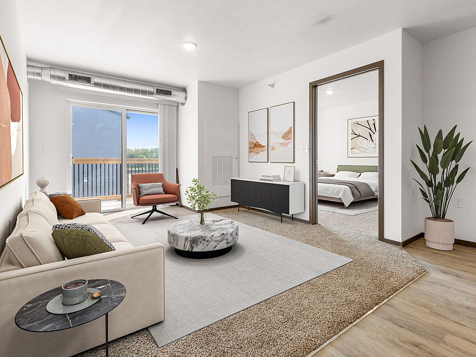 1st image of 940 10th St #1046DP