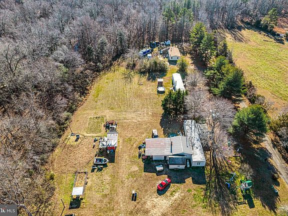 2nd image of 21170 Western Branch Ln