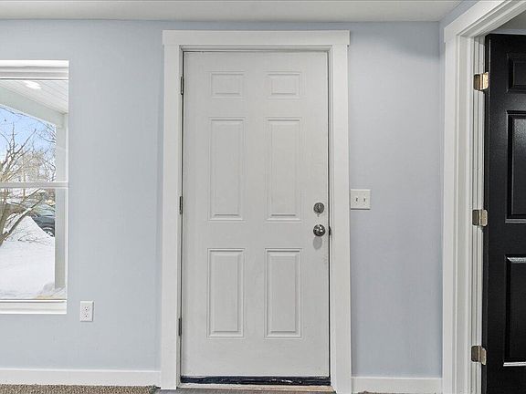 5th image of 427 N Walnut St