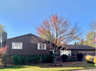 510 15th St, Peru, IL 61354