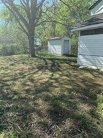 2nd image of 356 Farrell Lone Oak St