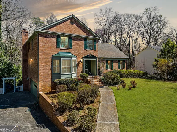 301 Millbrook Farm Ct, Marietta, GA 30068