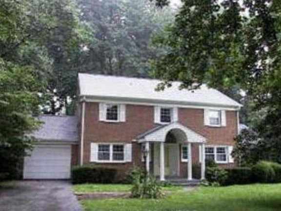 2nd image of 1025 Douglass Dr
