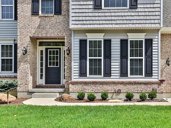3rd image of 448 Pickett Dr
