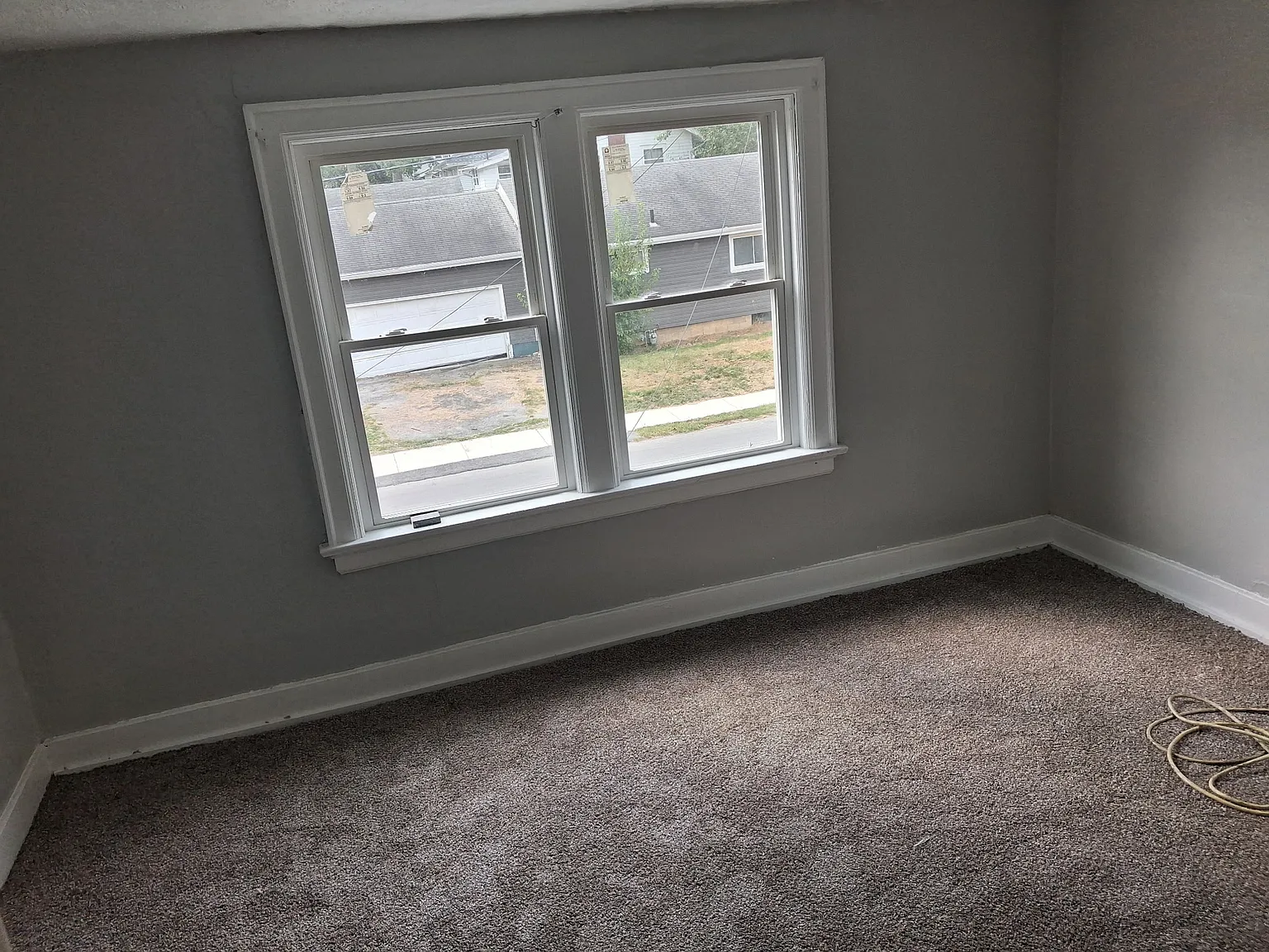 2 bed, $1,000 — Photo 4