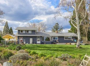 3662 Scenic Ave, Central Pt, OR 97502