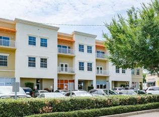 1100 4th St N #303, Saint Petersburg, FL 33701