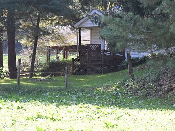 5th image of 105 Wiley Ln