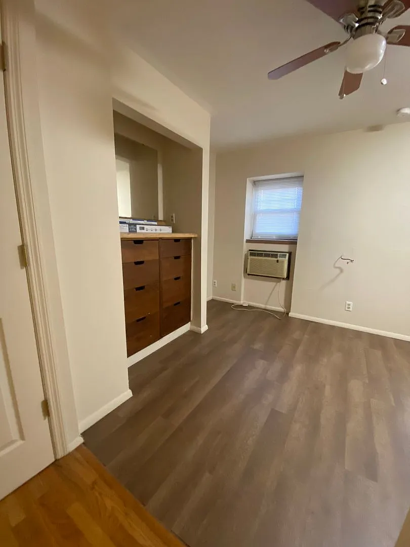 6827 Michigan Ave 8 — Photo 3