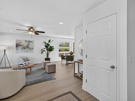 5th image of 8355 Hidden Valley Cir
