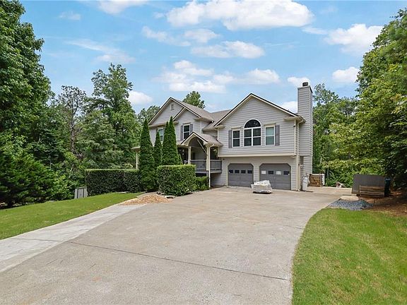 2nd image of 902 Whistler Ln