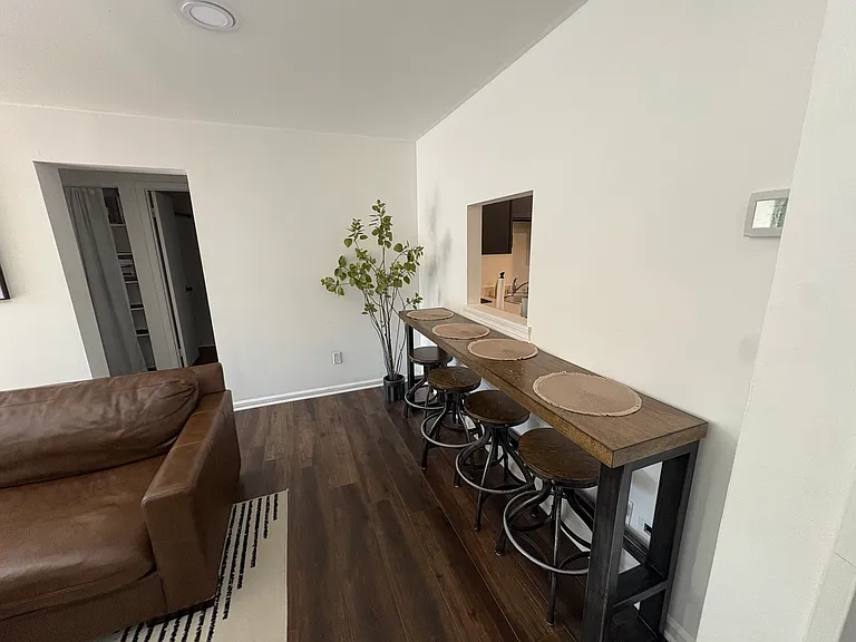 4235 Stockbridge Dr — Photo 18