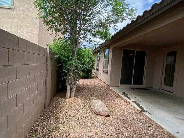 3549 E Apricot Ln — Photo 40