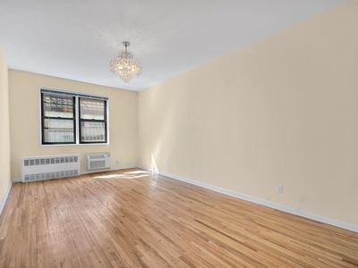 317 W 54th St APT 2E, Manhattan, NY, 10019