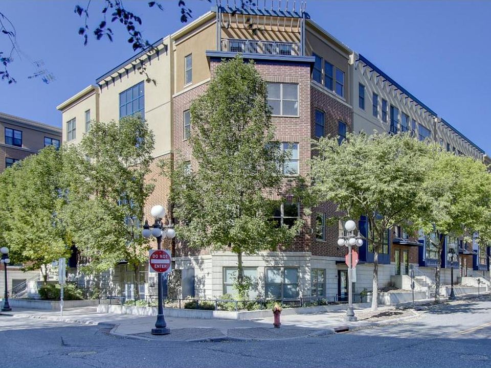 1st image of 209 8th St E APT 307