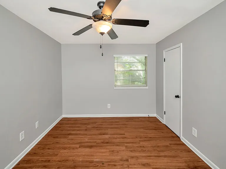The Lennox — Photo 34