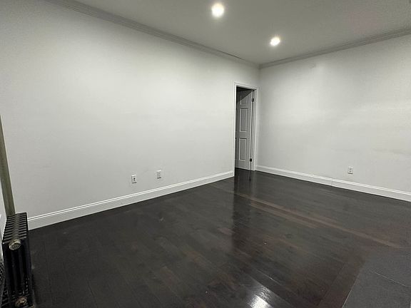 3rd image of 327 W 35th St #2B