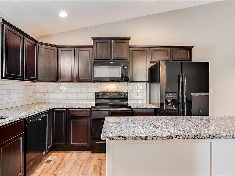 12809 E Zimmerly St #A — Photo 13