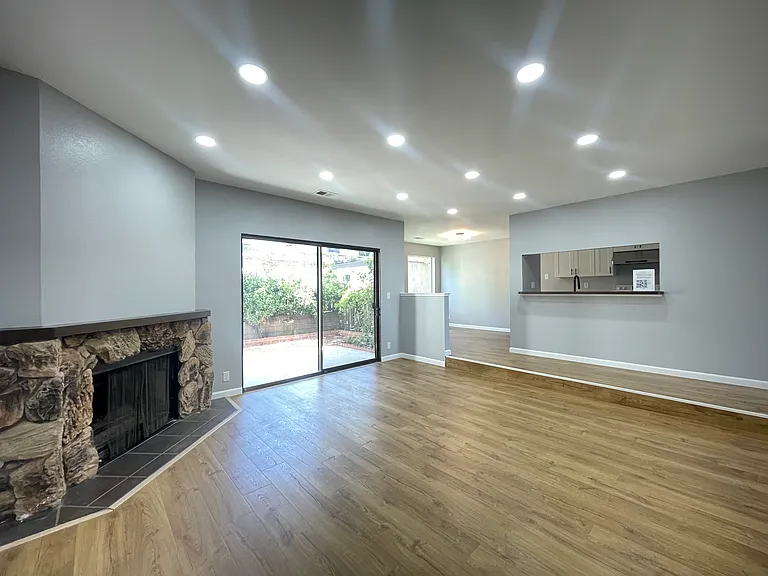 21117 Gary Dr #119 — Photo 3