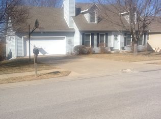 3308 Chris Hessler Rd, Saint Joseph, MO 64506