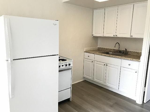 2nd image of 2512 Kapiolani Blvd APT 304