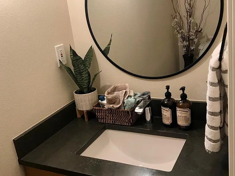 1/2 bath in main floor