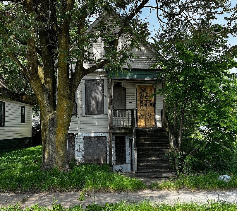 1st image of 11426 S Wentworth Ave