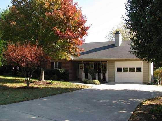 2nd image of 145 Spring Park Ct