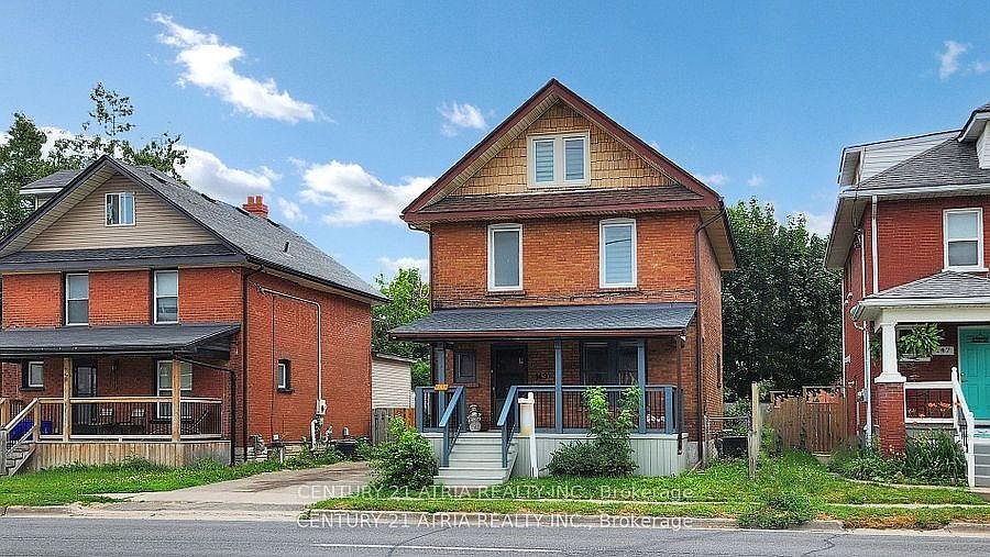 1st image of 149 Adelaide Ave E