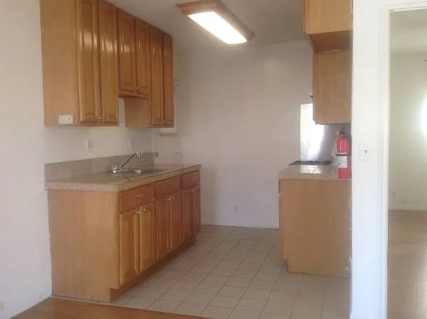 5149 York Blvd — Photo 3