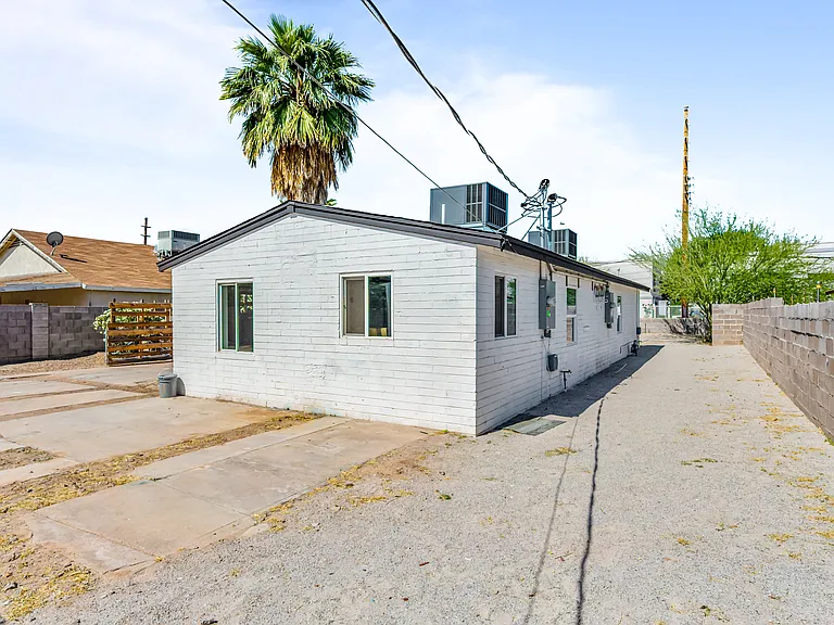 5221 N 23rd Ave #A — Photo 28