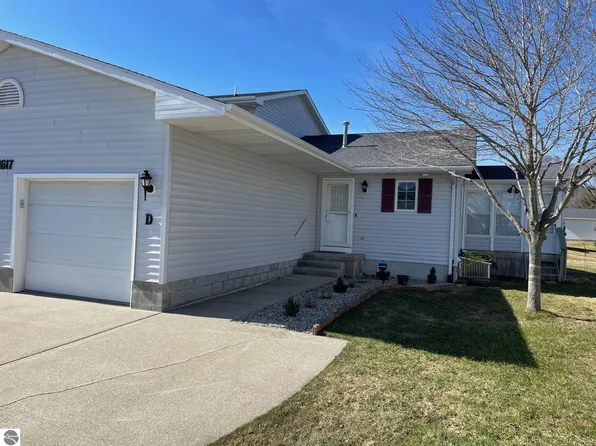 1617 E Gaylord St, Mount Pleasant, MI 48858