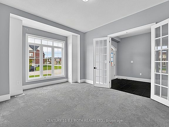 3rd image of 55 Sanford Cir