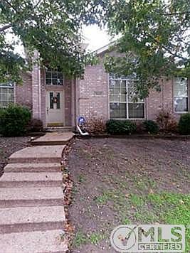 4th image of 3484 Briargrove Ln