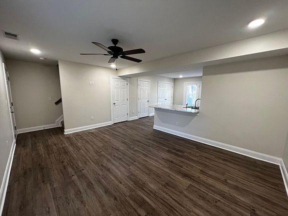 3rd image of 117 Judy Ct