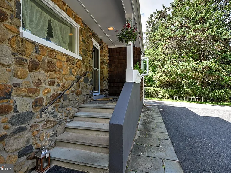 353 Cherry Hill Rd — Photo 39