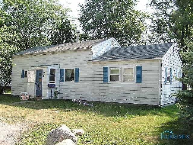1st image of 530 Columbia St