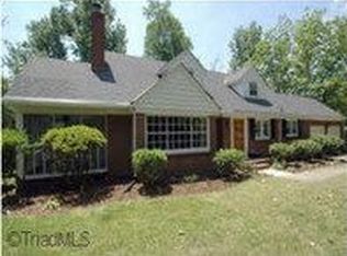 513 W Cornwallis Dr, Greensboro, NC 27408