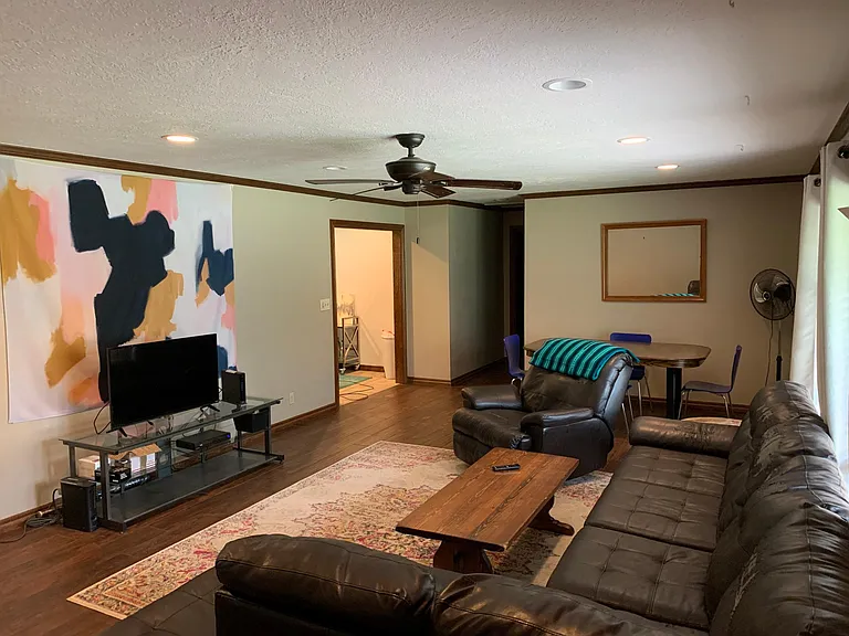 821 S Berry Rd — Photo 15