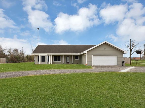 2nd image of 8506 Bluebird Cir
