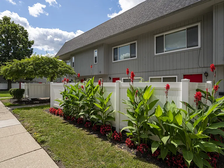 Wildwood Commons Apartments — Photo 19