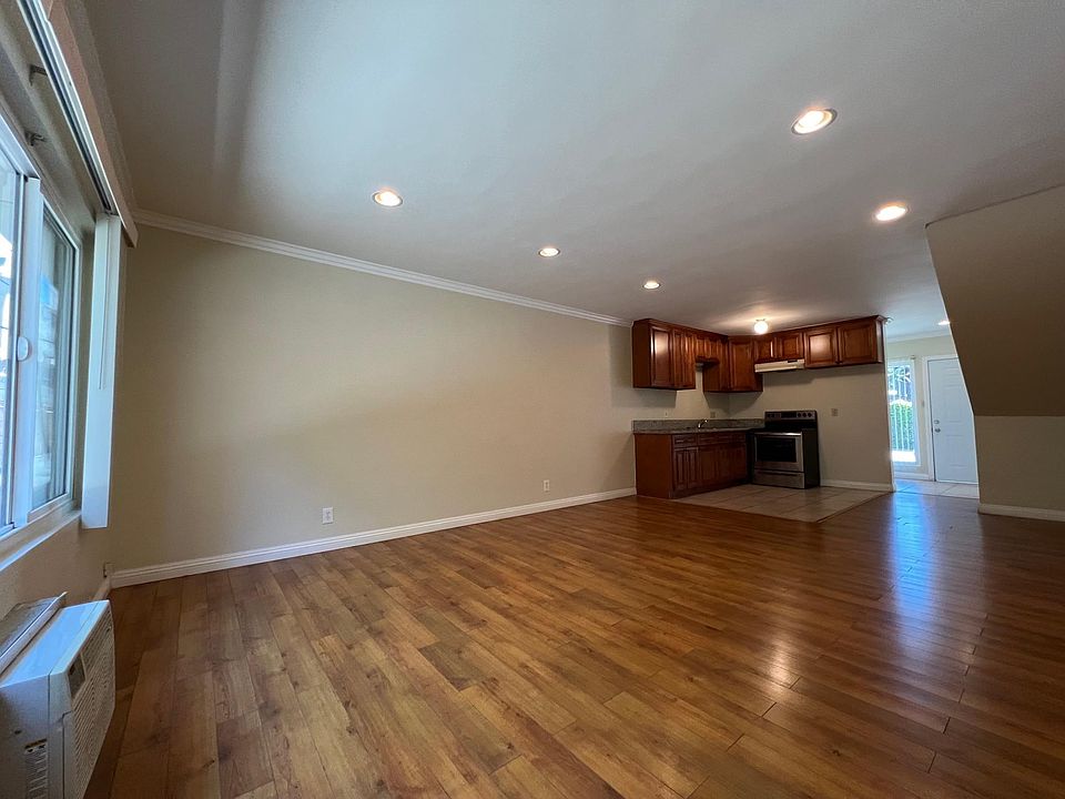1st image of 645 Fairview Ave APT 14