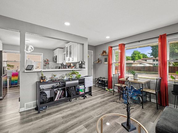 2nd image of 3712 W Kiley AVENUE
