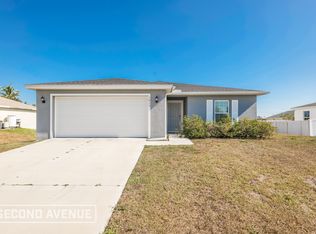 1013 NE 2nd Ave, Cape Coral, FL 33909