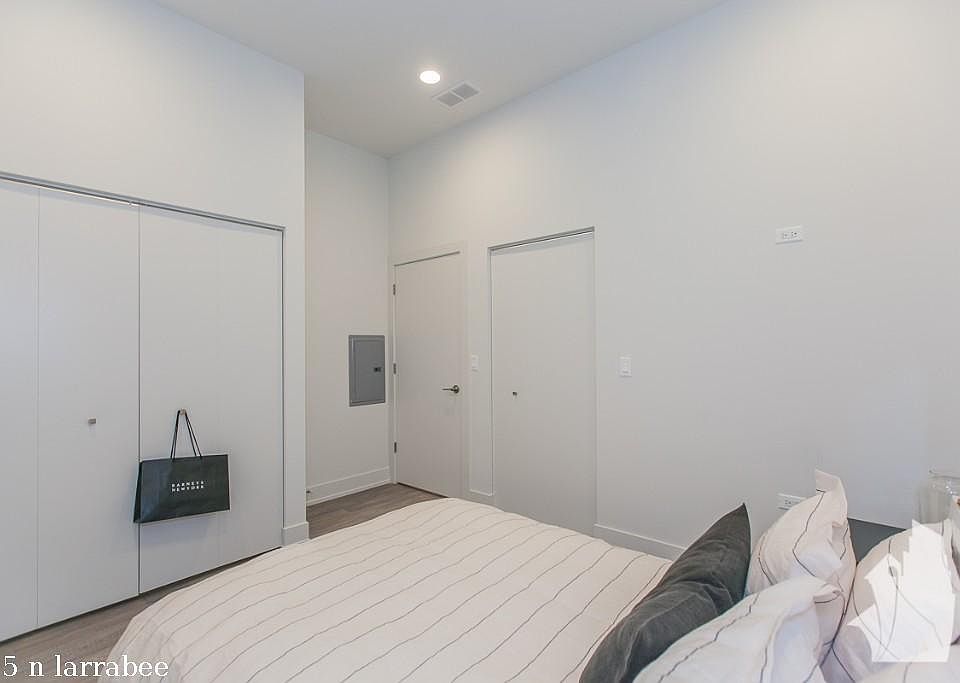 1st image of 855 N Larrabee St #625