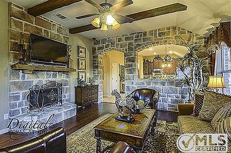 4th image of 5923 Harbor Glen Dr