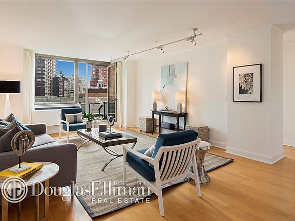 2nd image of 1965 Broadway APT 8D