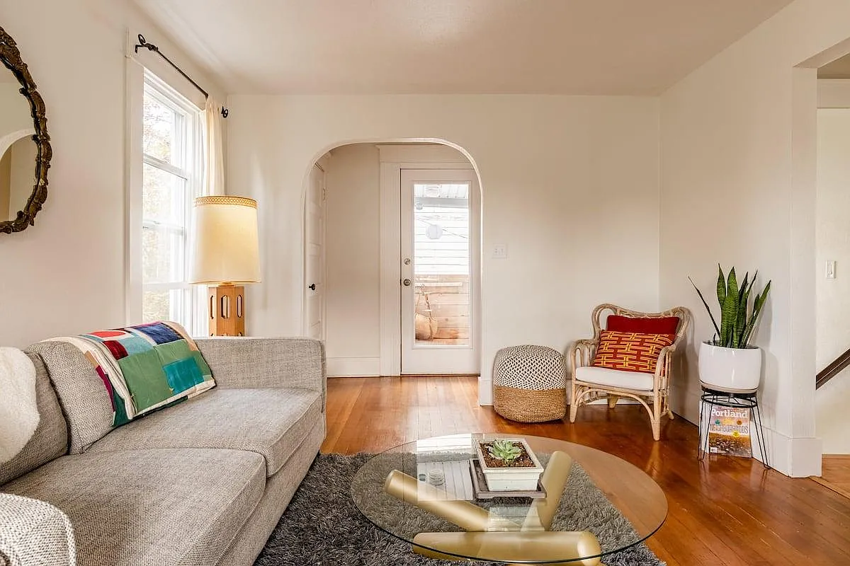 822 NE Mason St — Photo 3